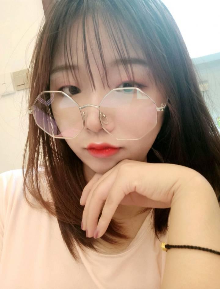 清纯兼职的学生